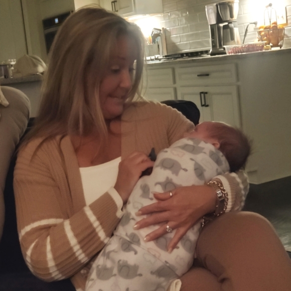 Meet your Posher, Rebecca - Picture 5 of 5